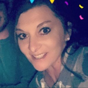 Meet your Posher, Dana